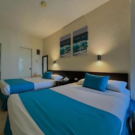 Howard Johnson By Wyndham Veracruz Exterior photo