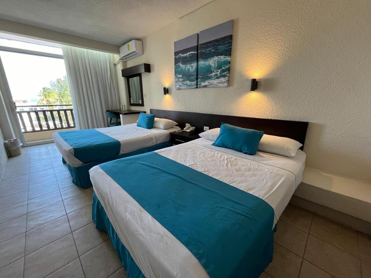 Howard Johnson By Wyndham Veracruz Exterior photo